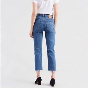 Levi’s wedgie fit jeans size 25, coyote desert